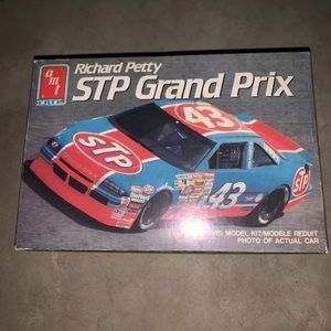 STP grand prix model car